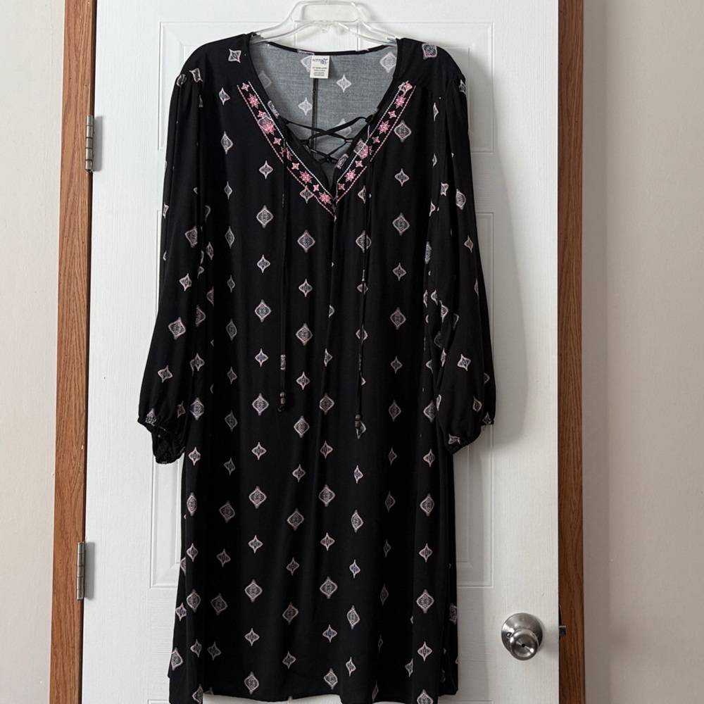 Terra & Sky Black Dress with Pink and White Diamond Print